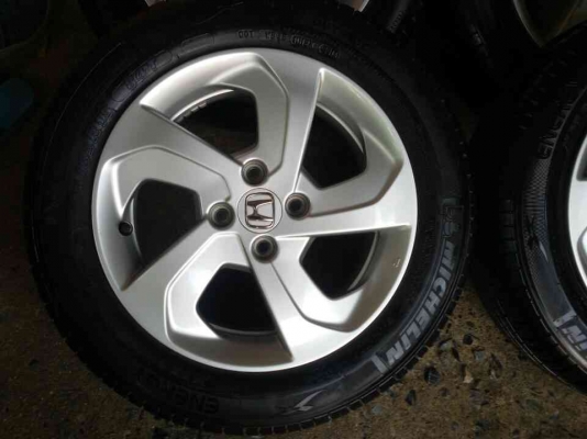 ล้อ HONDA ขอบ 15 ชุดล่ะ 7,500