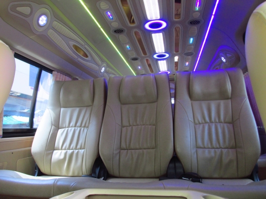 ขายรถตู้ปี2008 CNG  แสงสีเสียง ครบ จัดไฟแนนซ์ได้ยอดสูง ออกรถ ประมาณ20,000-100,000