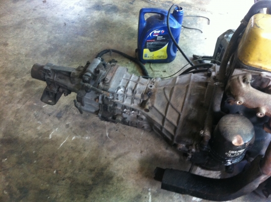 ขายเครื่อง isuzu 4ja ฝาทองพร้อมเกีย