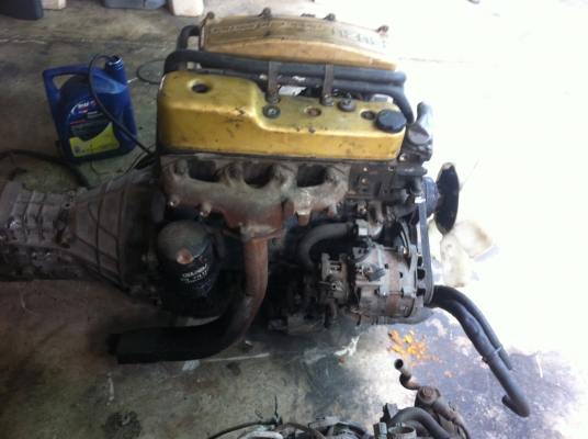 ขายเครื่อง isuzu 4ja ฝาทองพร้อมเกีย