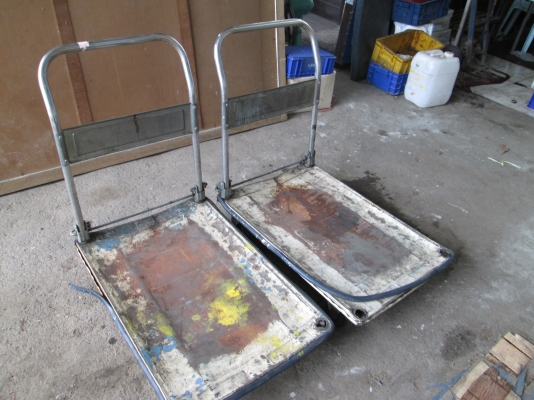 รถเข็น งานหนักสบายมาก ล้อแข็งแรง มี 2 คัน ไปขันน้อตเอาครับ รถเข็น งานหนักสบายมาก ล้อแข็งแรง มี 2 คัน ไปขันน้อตเอาครับ