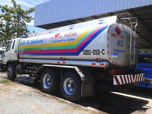 ขายรถหลงM5เครือง225แรงรถน้ำมัน16000ลิครโหลงล่างเพลาเดียว