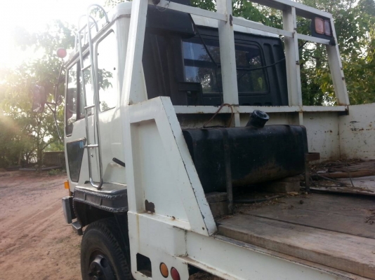 ขายเหมาเลิกกิจการรถขุด komatsu pc120 กับ fuso