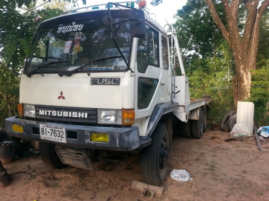ขายเหมาเลิกกิจการรถขุด komatsu pc120 กับ fuso