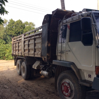 ขายด่วนรถสิบล้อดั้มหลงTFชีเลียน5370เครือง220แรงปี40รถสวย