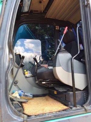 รถขุด SK140-8 เล่มทะเบียนพร้อม 11000 ชม.