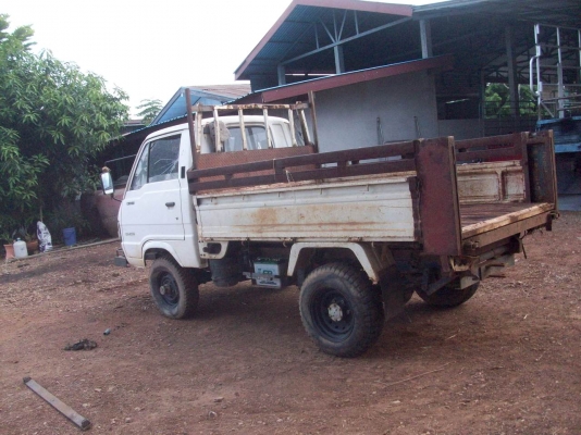 ขายดั้ม  โฟวิน 2เพลา  ดั้ม 2 ตันครับ มาก่อนใด้ก่อน ไช้แทนอีแต็น ยีห้อเกียร์ครับ