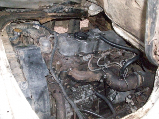 ขายดั้ม  โฟวิน 2เพลา  ดั้ม 2 ตันครับ มาก่อนใด้ก่อน ไช้แทนอีแต็น ยีห้อเกียร์ครับ