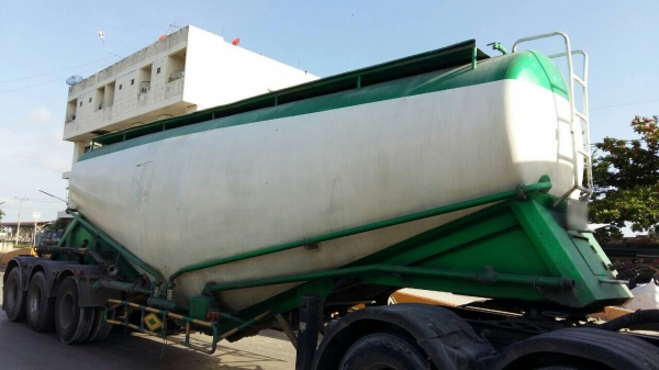 ขายกล้วยหอม 3 เพลา ต่อ อู่.ชาณคร ปี.51 ยาว.7.30 ถึง.8 เมตร 32 คิว ได้.49 ตัน 3 เพลายกล้อ คู่หน้า ราคาย้อมๆ.600000 ต่อรองครับ