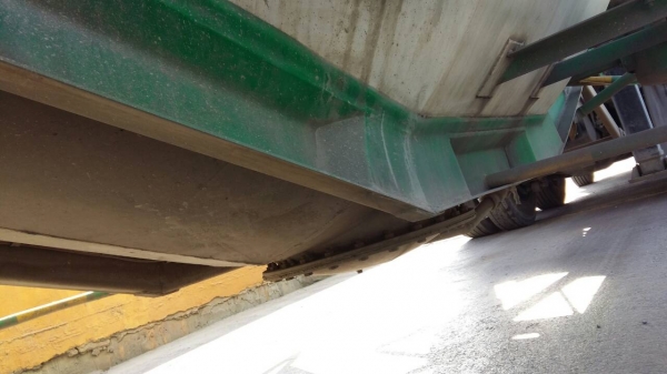 ขายกล้วยหอม 3 เพลา ต่อ อู่.ชาณคร ปี.51 ยาว.7.30 ถึง.8 เมตร 32 คิว ได้.49 ตัน 3 เพลายกล้อ คู่หน้า ราคาย้อมๆ.600000 ต่อรองครับ