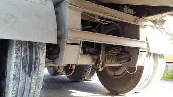 ขายกล้วยหอม 3 เพลา ต่อ อู่.ชาณคร ปี.51 ยาว.7.30 ถึง.8 เมตร 32 คิว ได้.49 ตัน 3 เพลายกล้อ คู่หน้า ราคาย้อมๆ.600000 ต่อรองครับ