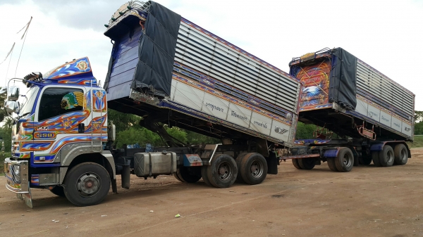 ขายดาวน์หรือตัดสดรถพ่วง 22 ล้อ แม่-ลูก กระบะเนียมคอกเกษตรดั้ม ISUZU 360 ปี.25.ก.ค.57 วิ้ง.130000 กว่ากิโล  สนใจรีบจองด่วน