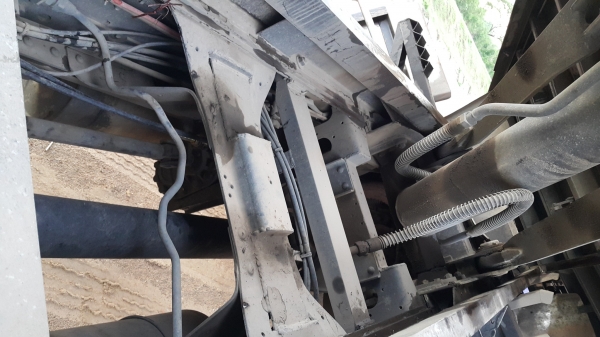 ขายดาวน์หรือตัดสดรถพ่วง 22 ล้อ แม่-ลูก กระบะเนียมคอกเกษตรดั้ม ISUZU 360 ปี.25.ก.ค.57 วิ้ง.130000 กว่ากิโล  สนใจรีบจองด่วน