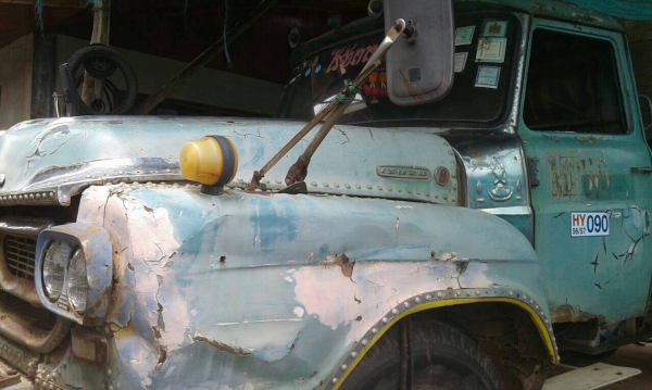 ขาย 6 ล้อหัวยาว ไม่มีเล่มทะเบียน สภาพสวยคอกสวยพร้อมบรรทุก เครื่อง 6BB1 145 แรงม้า คัสซีสวยตลอดเส้น ราคาต่อรองได้