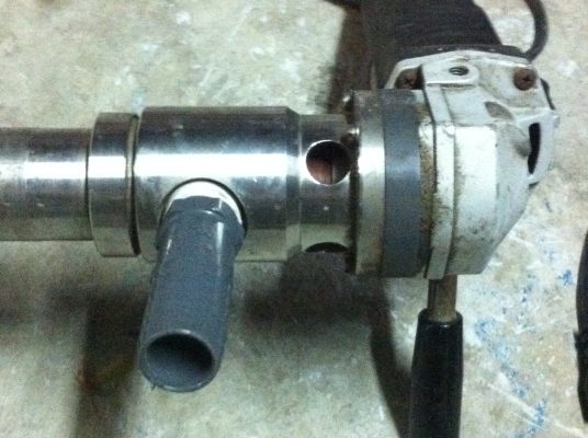 เครื่องดูดของเหลวจากถัง RUPES  ของอิตาลี่ มีขณะเป็นก้านท่อสแตนเลสยาวเป็นทางดูดของเหลว