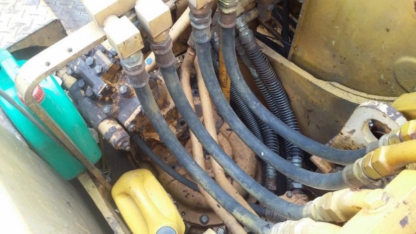 ขายรถแมคโครkomatsu pc120-1 รถสวยสภาพดี พร้อมใช้งาน