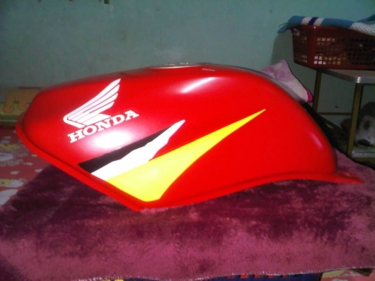 ขายชุดสีพร้อมสติ๊กเกอร์ LS125  1700 บาท