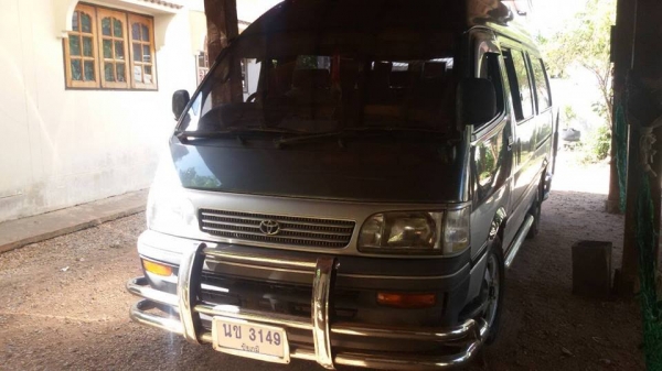 ขายรถตู้โตโยต้าหลังคาสูง ปี40 แต่งVIPแล้ว เครื่องดี แอร์เย็น สภาพสวยพร้อมใช้งาน เอกสารพร้อมโอน สนใจโทร 090-8588220คุณนะ 093-3258446คุณบิว ID:narong498 หรือเข้าดูสินค้าอื่นๆได้ที่ www.truck.in.th/498 หรือเพจFacebook ณรงค์ ซื้อขายรถมือสอง (เว็บไซต์ส่วนตัว)