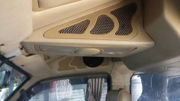 ขายรถตู้โตโยต้าหลังคาสูง ปี40 แต่งVIPแล้ว เครื่องดี แอร์เย็น สภาพสวยพร้อมใช้งาน เอกสารพร้อมโอน สนใจโทร 090-8588220คุณนะ 093-3258446คุณบิว ID:narong498 หรือเข้าดูสินค้าอื่นๆได้ที่ www.truck.in.th/498 หรือเพจFacebook ณรงค์ ซื้อขายรถมือสอง (เว็บไซต์ส่วนตัว)