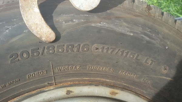 ยางรถบรรทุก-ขอบ16-5รู ยางบิสสโตนดี ยางรถบรรทุก-ขอบ16-5รู ยางบิสสโตนดี