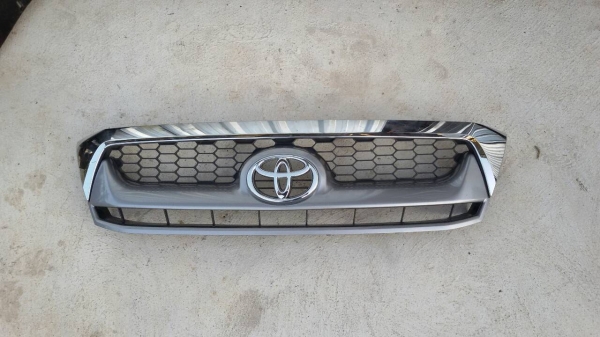 ขายกระจัง vigo รุ่น SMART แท้