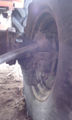 kubota L3608 อุปกรณ์ใบดันหน้า ผานพรวน (โรตารี่ ต้องเอาไปปรับปรุง) kubota L3608 อุปกรณ์ใบดันหน้า ผานพรวน (โรตารี่ ต้องเอาไปปรับปรุง)