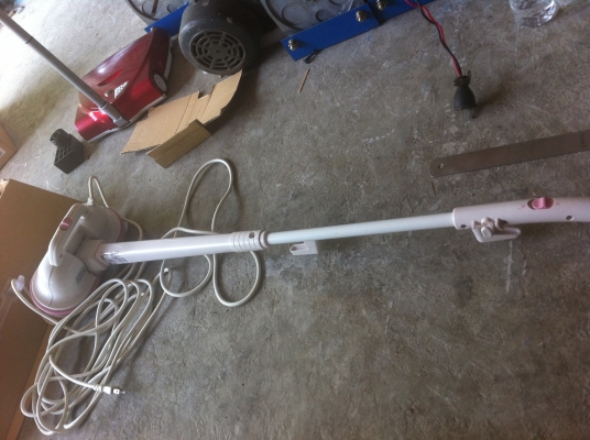 เครื่องขัดพื้นสี่ชมพู คิตตี้ ของใหม่ยังไม่ได้ใช้ตัวเครื่องมีสองหัวขัดพร้อมกัน รอบต่ำแรงบิดดี เครื่องขัดพื้นสี่ชมพู คิตตี้ ของใหม่ยังไม่ได้ใช้ตัวเครื่องมีสองหัวขัดพร้อมกัน รอบต่ำแรงบิดดี