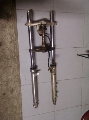 ขายท่อไอเสีย KAWASAKI GTO. ไมล์ RXZ.โช๊คหน้า VR.ไฟหน้า