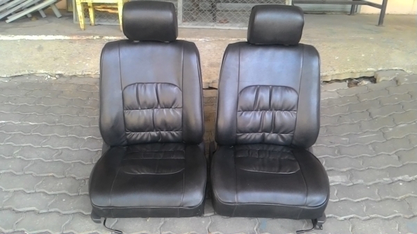 ขายเบาะเดิมtoyota corolla สามห่วง สวยๆ