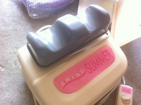 เครื่องสั่นเท้า สั่นขาแบบเลื่อน ซ้าย-ขวา SWING SLIMMER ของใหม่พร้อมเบาะหมุนได้รอบตัว