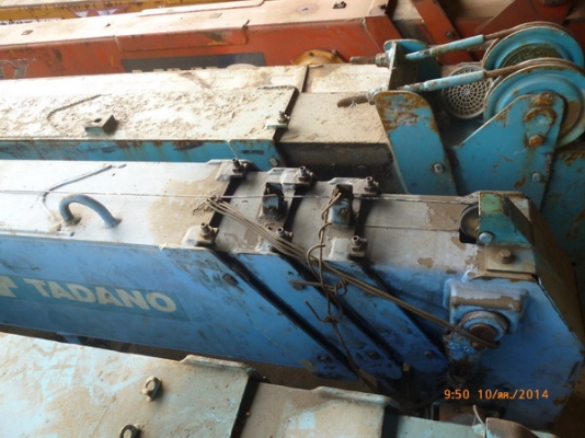 ขายเครนติดหลังรถบรรทุก6ล้อและ10ล้อ  ขนาด  2.5-3และ5ตัน