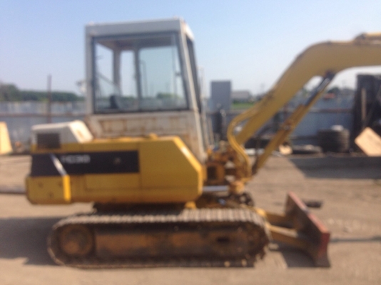 ขาย KOMATSU PC30