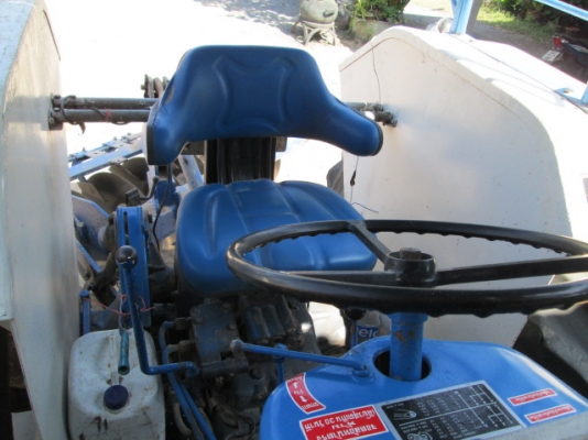 ขยรถไถ ford 6610 เครื่อง t6ตัวเต็มเล่มเอกสารพร้อมโอน