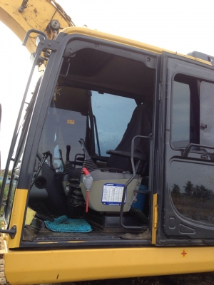 ขายด่วน รถขุด KOMATSU PC130-8 รถใหม่ออกห้าง   สภาพสวย   ใช้งานอยู่   สนใจโทร  089-7462641  สุวรรณี  เผ่าพงศ์ษา