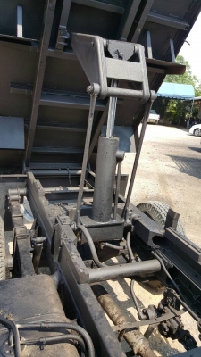 ขายด่วนรถ4ล้อดัมพ์ Hino Dutro301 135แรงเทอร์โบ