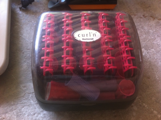 ชุดโรลม้วนผมไฟฟ้า National  รุ่น CURLN แบบเอาที่เป็นลูกๆมาเสียบตรงแกนเพื่อให้ร้อน