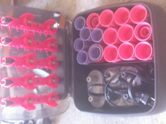 ชุดโรลม้วนผมไฟฟ้า National  รุ่น CURLN แบบเอาที่เป็นลูกๆมาเสียบตรงแกนเพื่อให้ร้อน