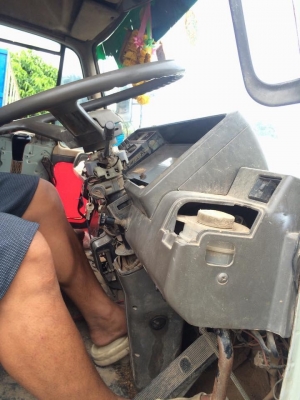 ขายนิสสัน290แรงสองเพลาด้ัมมีระบบลากพ่วง สด ผ่อน