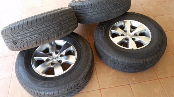 ขายล้อ toyota ุ6รู ขอบ 16 พร้อมยาง ขายล้อ toyota ุ6รู ขอบ 16 พร้อมยาง