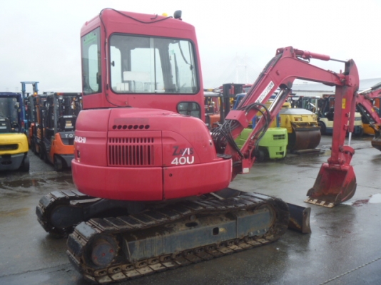 ZX 40 รถเก่าญี่ปุ่นสภาพสวยมากทำงานไว เครื่องอีซูซุ4สูบให้กำลังสูง ชั่วโมงทำงานน้อย มีสองคันนะ