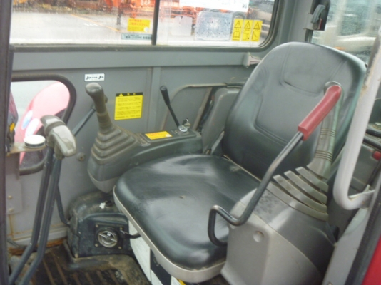 ZX 40 รถเก่าญี่ปุ่นสภาพสวยมากทำงานไว เครื่องอีซูซุ4สูบให้กำลังสูง ชั่วโมงทำงานน้อย มีสองคันนะ