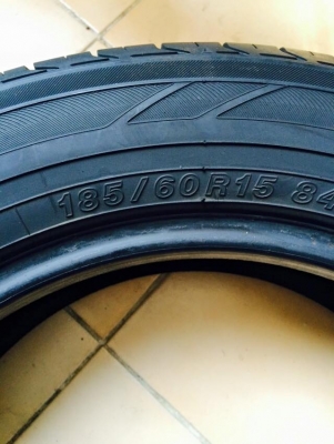 ขายยาง 15" 185-60R15 สวยๆ4เส้นขาย 1,800 บาท