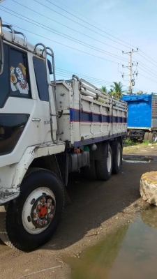 10ล้อหลง 518 เครื่อง 200 แรง 6 เกียร เพลาเดียว ไม่ดัมพ์ สวยๆเดิมๆเลยครับ 10ล้อหลง 518 เครื่อง 200 แรง 6 เกียร เพลาเดียว ไม่ดัมพ์ สวยๆเดิมๆเลยครับ