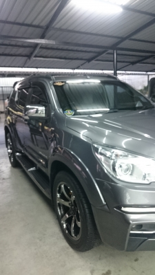 Chevrolet Trailblazer LTZ 2.8 ดีเซล สีเทา TOP