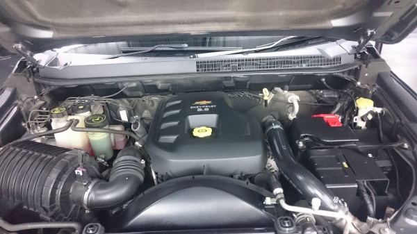 Chevrolet Trailblazer LTZ 2.8 ดีเซล สีเทา TOP