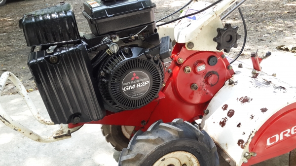 รถพรวนดิน ปรับสภาพแล้ว เปลี่ยนถ่ายของเหลวให้หมด พ่นตัวหยุดสนิมเหล็กพร้อมใช้งาน รถพรวนดิน ปรับสภาพแล้ว เปลี่ยนถ่ายของเหลวให้หมด พ่นตัวหยุดสนิมเหล็กพร้อมใช้งาน