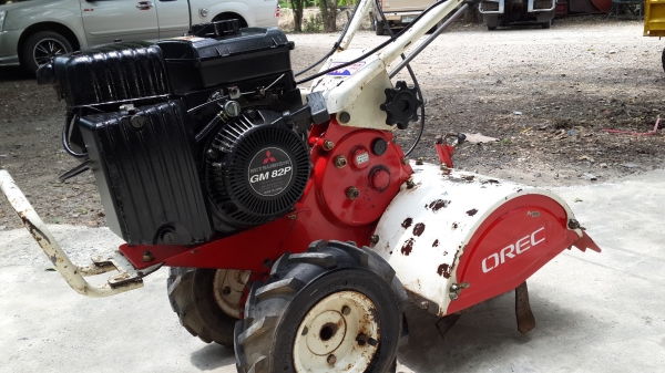 รถพรวนดิน ปรับสภาพแล้ว เปลี่ยนถ่ายของเหลวให้หมด พ่นตัวหยุดสนิมเหล็กพร้อมใช้งาน