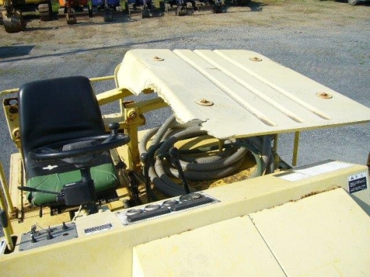 ขายรถบดล้อยาง KAWAZAKI 9ล้อ สภาพสวยพร้อมใช้ ติดต่อ อำพล 090-9694506, 080-3031241 ขายรถบดล้อยาง KAWAZAKI 9ล้อ สภาพสวยพร้อมใช้ ติดต่อ อำพล 090-9694506, 080-3031241