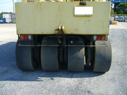 ขายรถบดล้อยาง KAWAZAKI 9ล้อ สภาพสวยพร้อมใช้ ติดต่อ อำพล 090-9694506, 080-3031241 ขายรถบดล้อยาง KAWAZAKI 9ล้อ สภาพสวยพร้อมใช้ ติดต่อ อำพล 090-9694506, 080-3031241