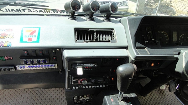 ขายรถตู้ไฮเอช